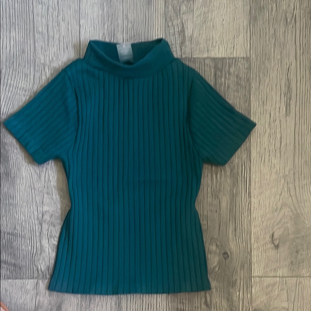 Chic Teal Ribbed Short Sleeve Top